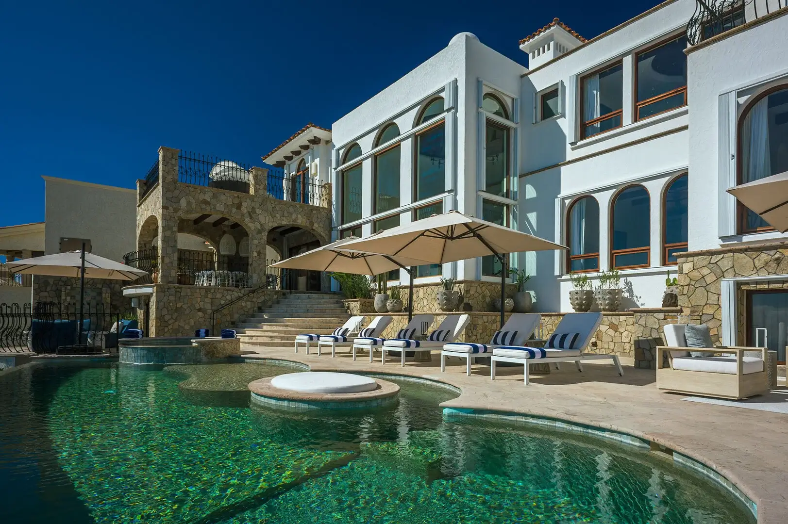 Luxury Estates Villas in Cabo