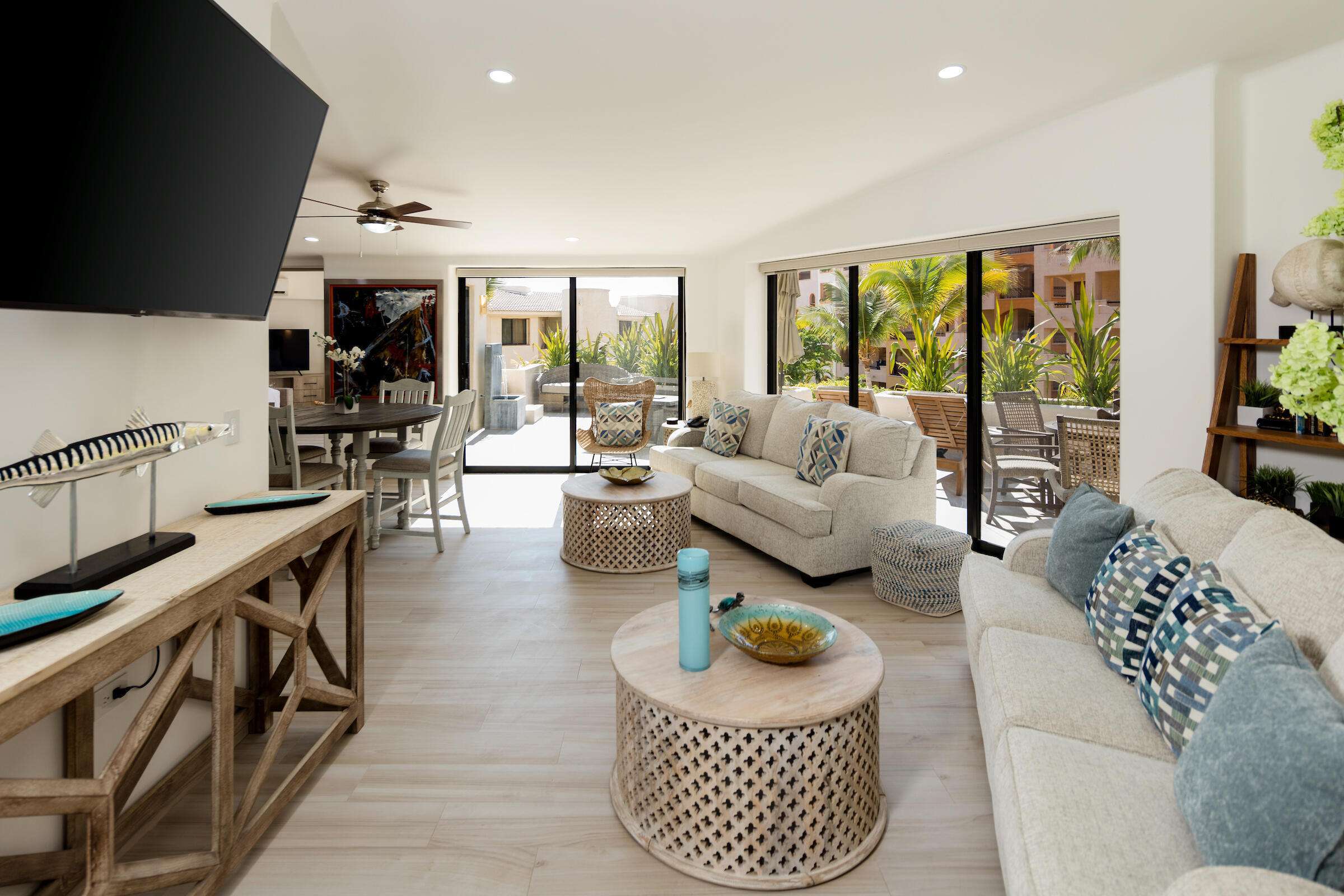 Los Cabos Cascadas The unit is located within Cascadas Pedregal, one of the most sought after developments within Pedregal. Great Marina and ocean for sale