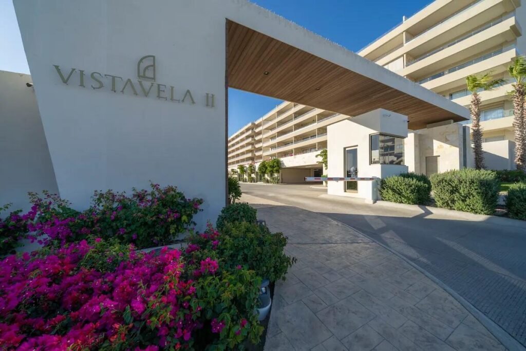 Los Cabos Villas Del Sol Great location, close to all amenities in Cabo San Lucas, walking distance to Medano Beach and to the CSL Marina, restaurants, bars, shops, supermarkets and all vibrant life in Cabo! This 115 m2 (1240 sqft) under AC condo has ceramic floor tiles, high vaulted ceilings, lots of natural light, back terrace with sink, electric water heater, AC mini splits and ceiling fans on each room, hardwood kitchen with propane stove, laundry closet, large living area, one parking space. Villa del Sol is a boutique gated community of only 22 private residencies with common palapa and pool area. Low HOAs. Walk everywhere, enjoy Cabo! – Carretera Transpeninsular Km 4, Cabo Corridor, BS
