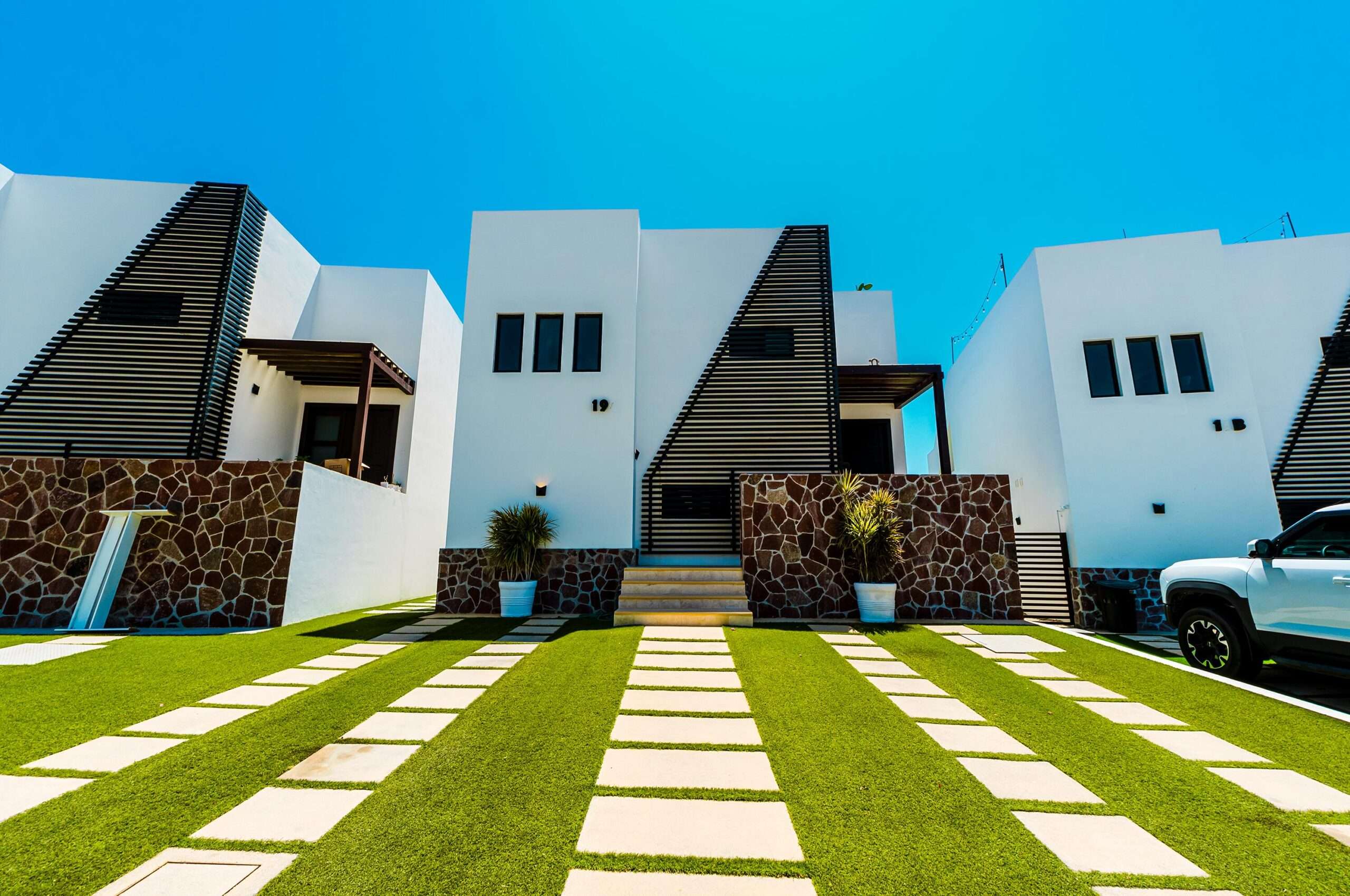 Los Cabos Lomas Del Pacifico If you're looking for a home that captures true Mexican charm, this is it. This 2-bedroom, 2-bath home plus office sits on a large 804 mΒ² lot on the Pacific side of Cabo, where you'll enjoy the cool ocean breezes and relaxed coastal living. The home features warm, traditional finishes, open living spaces, and a spacious 3-car garageβperfect for vehicles, storage, or a workshop. The generous lot offers plenty of room to expand or create your dream outdoor retreat. Located in a peaceful area just minutes from the beach and downtown Cabo San Lucas, this property is ideal as a full-time residence, vacation getaway, or investment opportunity. Experience authentic Baja livingβwhere every sunset feels like home. for sale