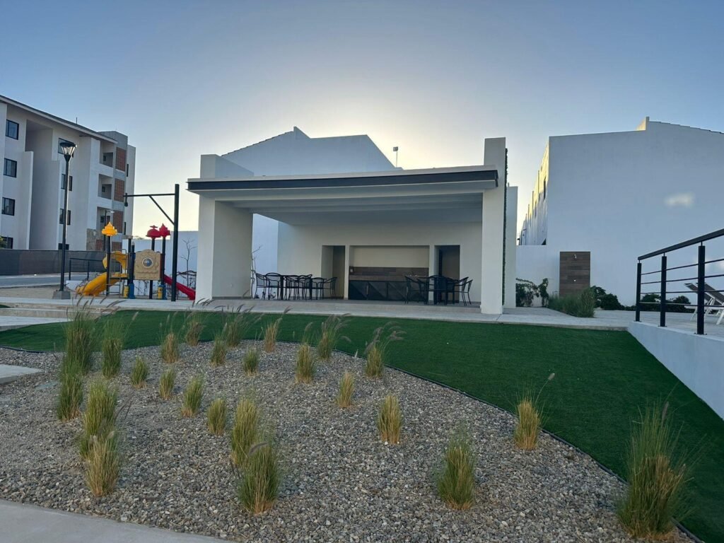 Los Cabos Paramo Páramo Village is a boutique residential community in San José del Cabo. This two-bedroom, two-and-a-half-bathroom residence combines comfort, style, and convenience within a secure, master-planned setting. Open-concept living with refined finishes and expansive – CASTELLANA RESIDENCIAL, San Jose del Cabo, BS