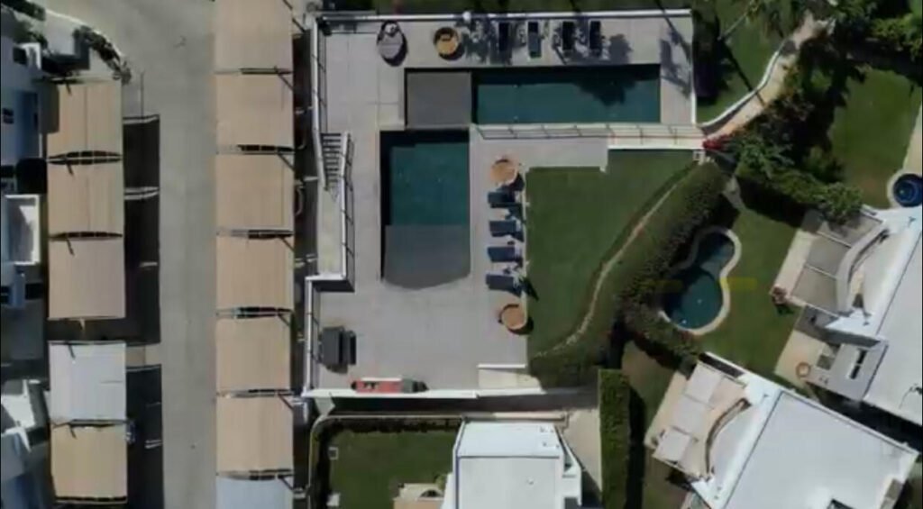 Los Cabos Cascadas The unit is located within Cascadas Pedregal, one of the most sought after developments within Pedregal. Great Marina and ocean – PB, San Jose Corridor, BS