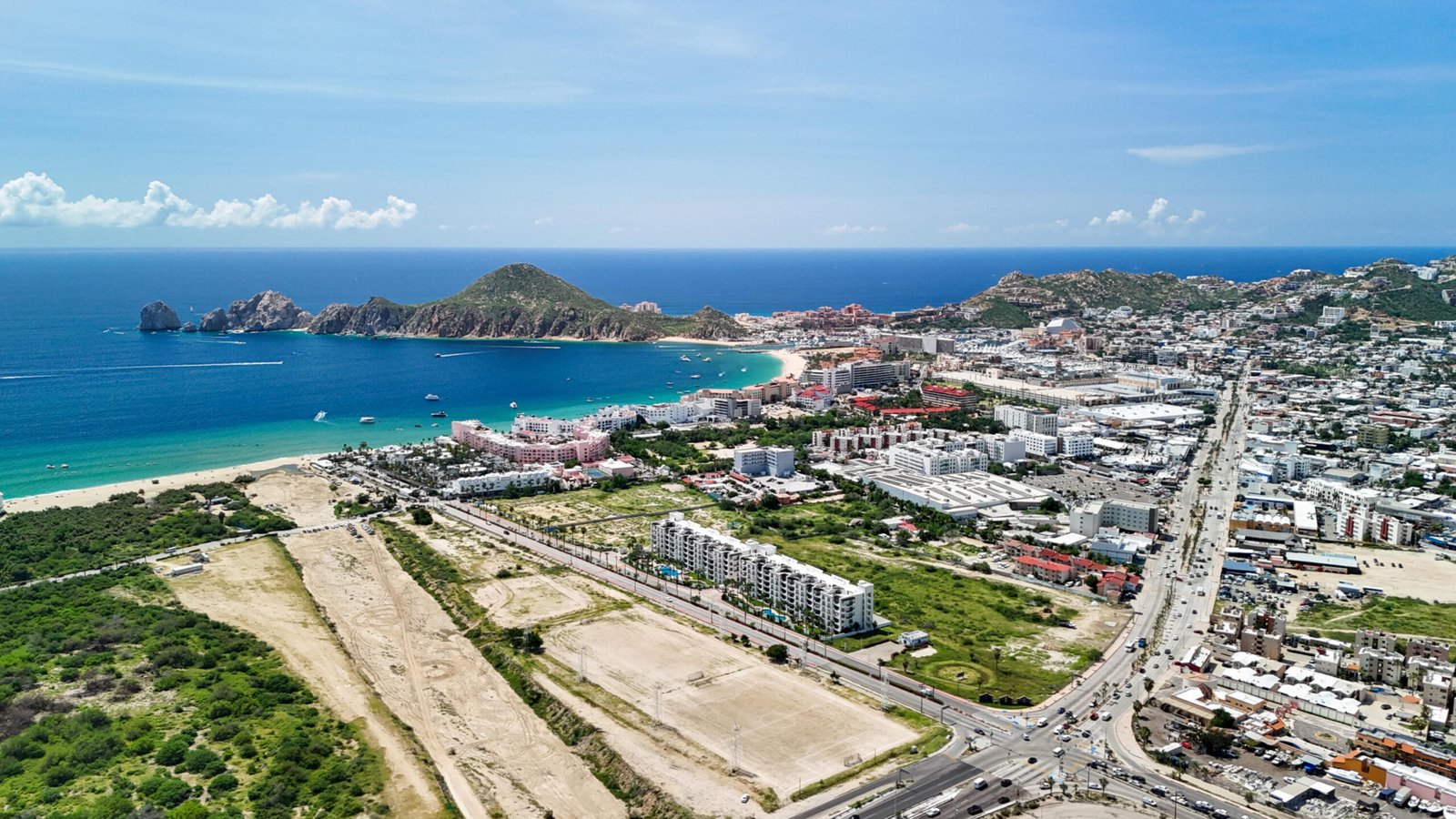 Los Cabos La Vista Welcome to La Vista D101, a beautifully renovated ground-floor corner condo that perfectly blends comfort, style, and convenience. This bright and spacious 3-bedroom, 3-bathroom residence offers partial sea for sale