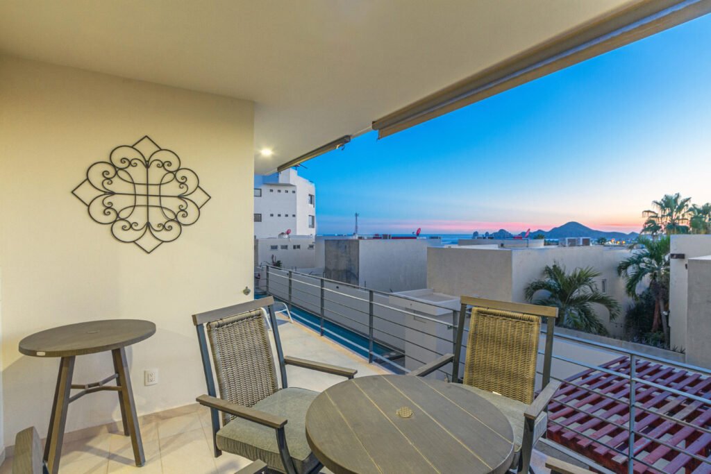 Los Cabos Cabo Cortez Welcome to Cabo Cortez, an intimate collection of just 16 boutique residences offering the ultimate in modern luxury beside the San José del Cabo Marina. Designed with elegance and sophistication, these residences place you steps from the yachts, fine dining, and vibrant energy of the marina's heart. Residents enjoy curated amenities including a resort-style pool, firepits, zen garden, wine lounge with private lockers, gym, and underground enclosed parking with individual storage units. Each home is delivered with SMEG kitchen appliances, refined finishes, a Big Green Egg BBQ, and its own private jacuzzi. From your terrace, take in tranquil – San Miguel, Cabo Corridor, Cabo Corridor, BS