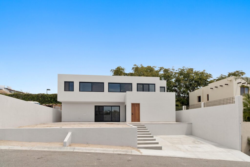 Los Cabos Rancho Par-El Cielito Hot sale! Priced to sell Modern Tuscan Townhome in El CielitoLocated atop Rancho Paraíso, this beautiful 3 bedroom, 3 bathroom corner unit offers privacy, and tranquility. Enjoy stunning ocean – Sierra Dorada, Cabo Corridor, BS
