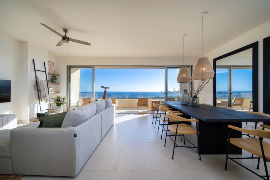 Los Cabos Villas Del Sol Great location, close to all amenities in Cabo San Lucas, walking distance to Medano Beach and to the CSL Marina, restaurants, bars, shops, supermarkets and all vibrant life in Cabo! This 115 m2 (1240 sqft) under AC condo has ceramic floor tiles, high vaulted ceilings, lots of natural light, back terrace with sink, electric water heater, AC mini splits and ceiling fans on each room, hardwood kitchen with propane stove, laundry closet, large living area, one parking space. Villa del Sol is a boutique gated community of only 22 private residencies with common palapa and pool area. Low HOAs. Walk everywhere, enjoy Cabo! – Vista Vela 2 PH, Cabo Corridor, Cabo Corridor, BS