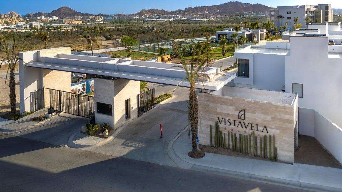 Los Cabos Vista Vela Sunset Vista Vela Sunset where location and luxury come together. This development is perfect for both full time living and vacation rentals! Located 3 minutes from El Huerta, 5 minutes from the Marina, Walmart, Medano beach, Costco as well as 3 plazas and 11 restaurants.Enjoy the arch – Vista Vela Sunset, Cabo Corridor, Cabo Corridor, BS