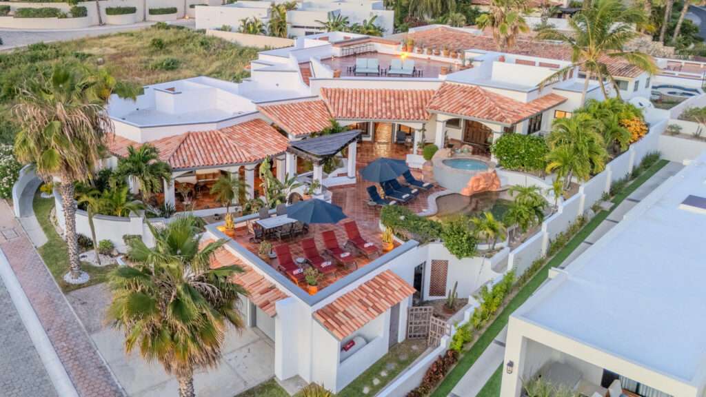 Los Cabos La Cima This is one of the most iconic residences set to define Club Campestre San José in 2026—a truly unrepeatable opportunity that simply has it all. Boasting over 700 m² of total construction and the finest ocean – 18 Santa Carmela, Cabo Corridor, BS