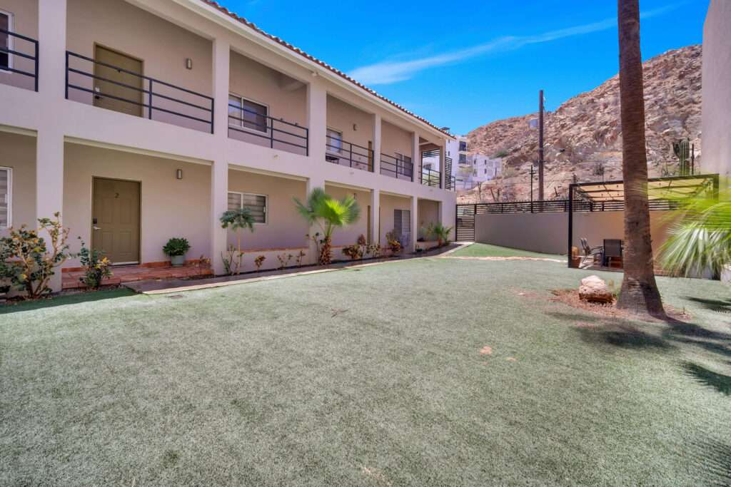 Los Cabos Centro Rare opportunity to own a fully furnished 2 bedroom, 2 bathroom condo in a four plex, a property type rarely available in Cabo San Lucas. Ideally located just a 5 minute walk to downtown, the marina, restaurants, shopping, and nearby beaches. This well maintained residence offers a unique boutique style living experience, providing privacy and charm unlike larger condominium developments. With excellent rental income potential, it is perfect as a vacation home, full time residence, or investment property. One of four individual units available for purchase separately, or all four units can be acquired together for a rare multi unit investment opportunity. Motivated – Albatros, Cabo Corridor, BS