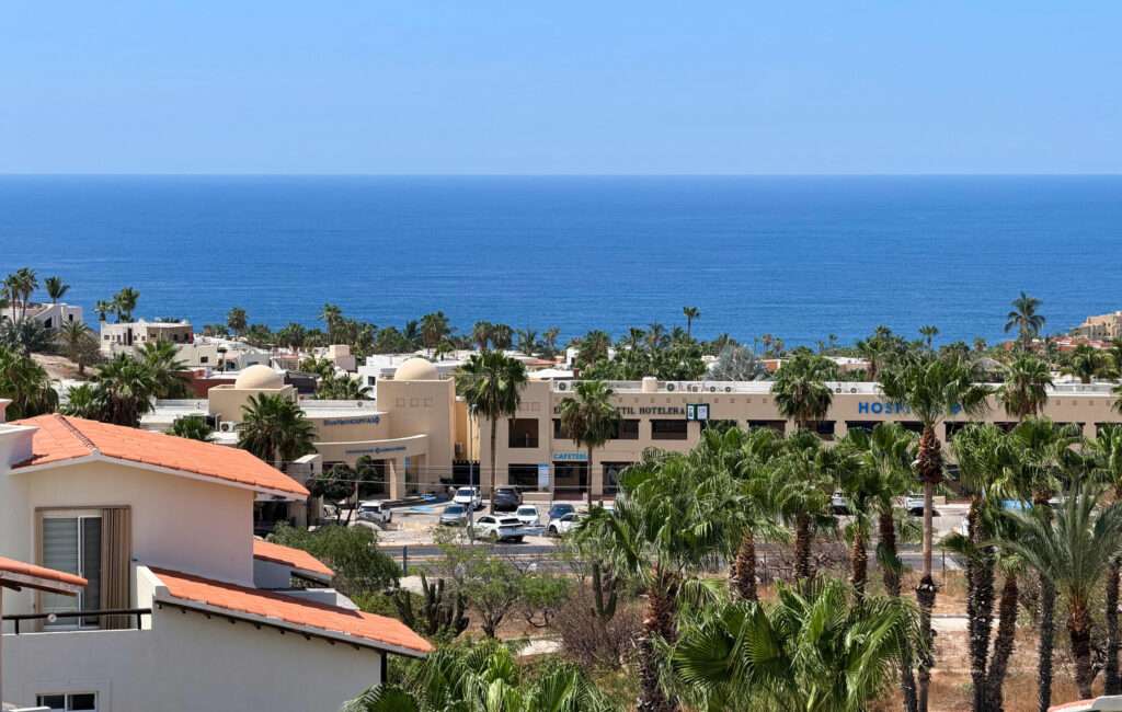Los Cabos Tamar PRICED TO SELL! 3-BR/2.5-BA in a great location. SPECTACULAR – Arenas Tower, Cabo Corridor, BS